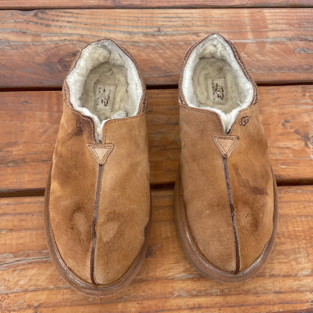 UGG Neuman 3234 Size 9 Suede Leather Shearling Slip On Brown House Slippers